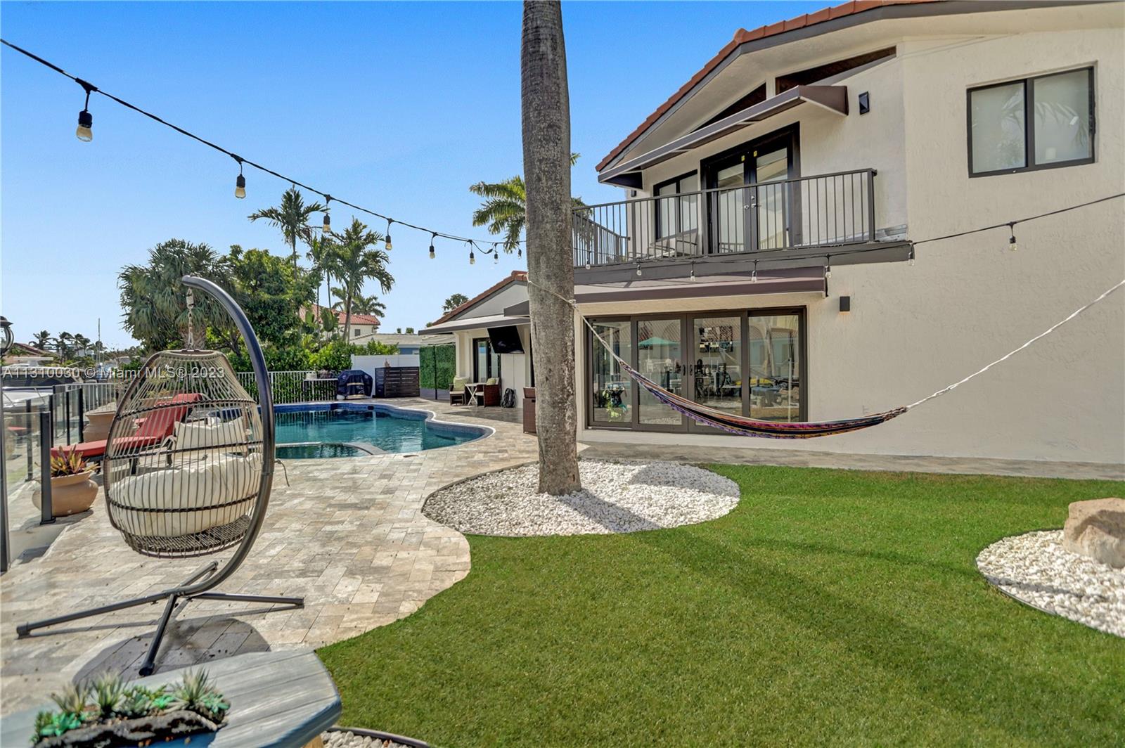 CORAL KEY VILLAS 6TH SEC - Residential