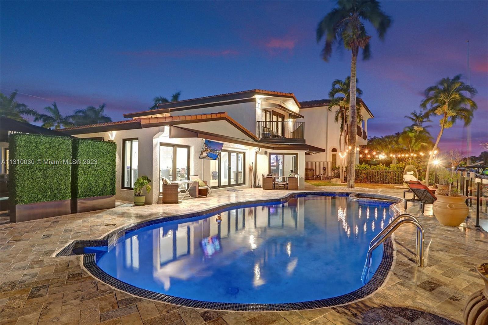 CORAL KEY VILLAS 6TH SEC - Residential