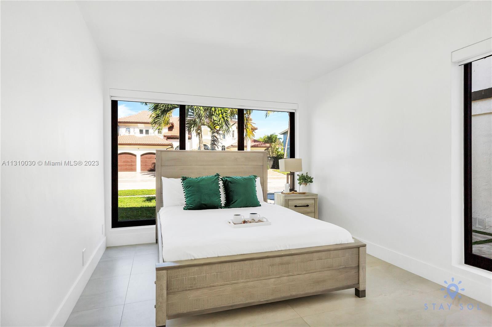 CORAL KEY VILLAS 6TH SEC - Residential