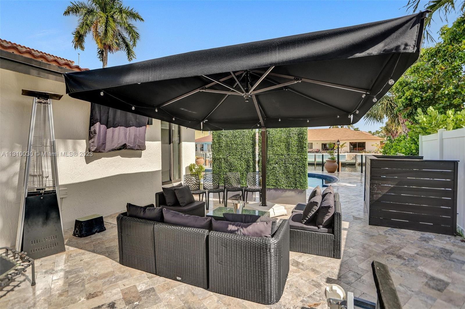 CORAL KEY VILLAS 6TH SEC - Residential