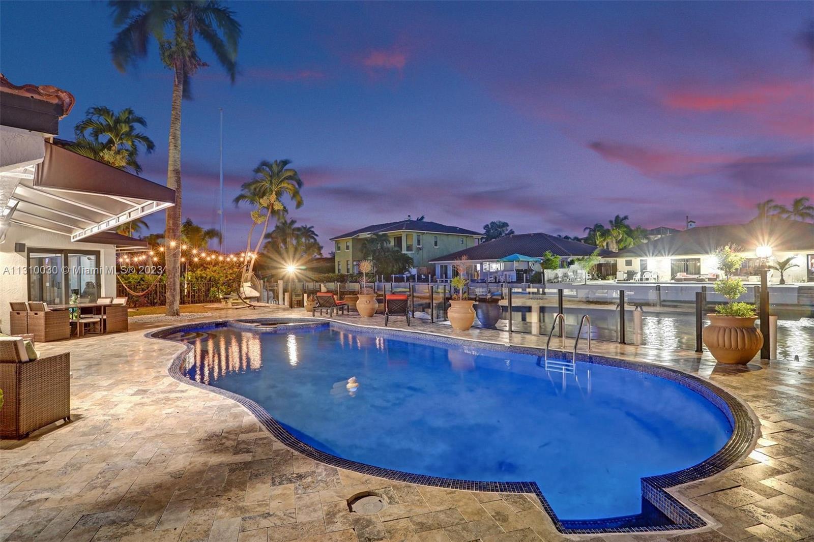 CORAL KEY VILLAS 6TH SEC - Residential