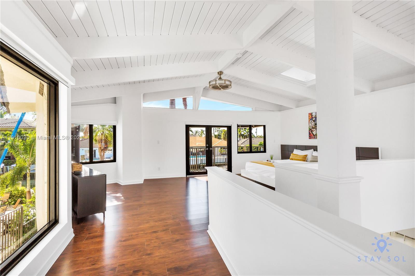 CORAL KEY VILLAS 6TH SEC - Residential