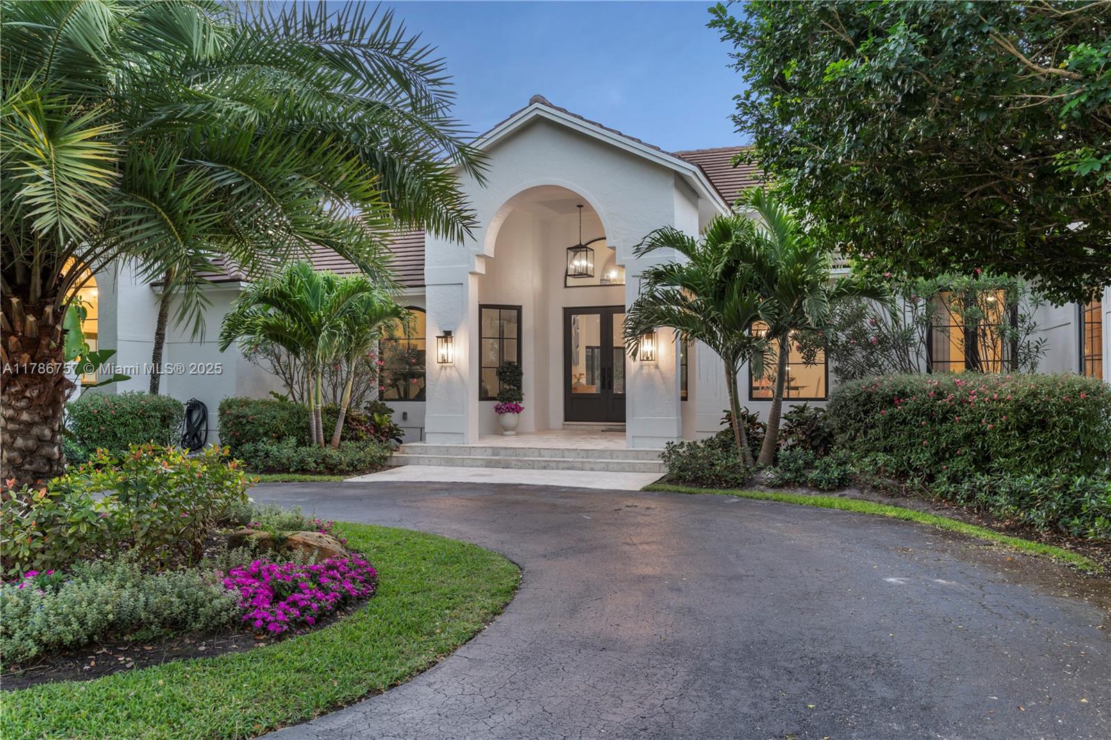 VAN HAVEN ESTATES - Residential