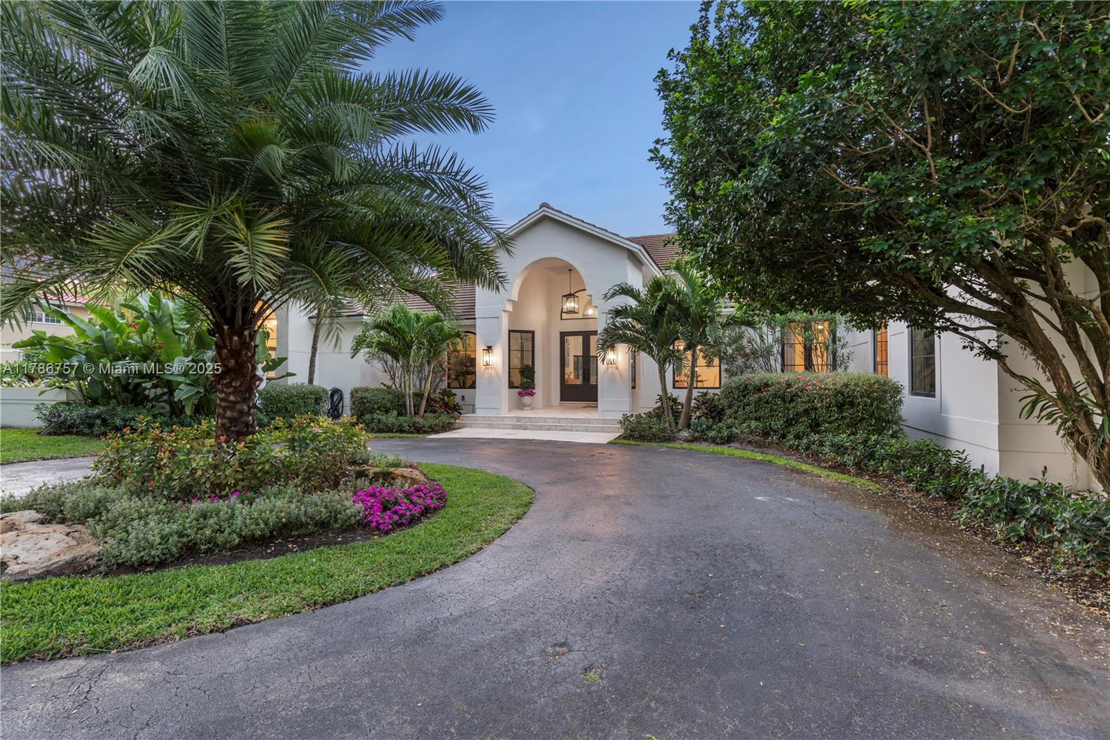 VAN HAVEN ESTATES - Residential