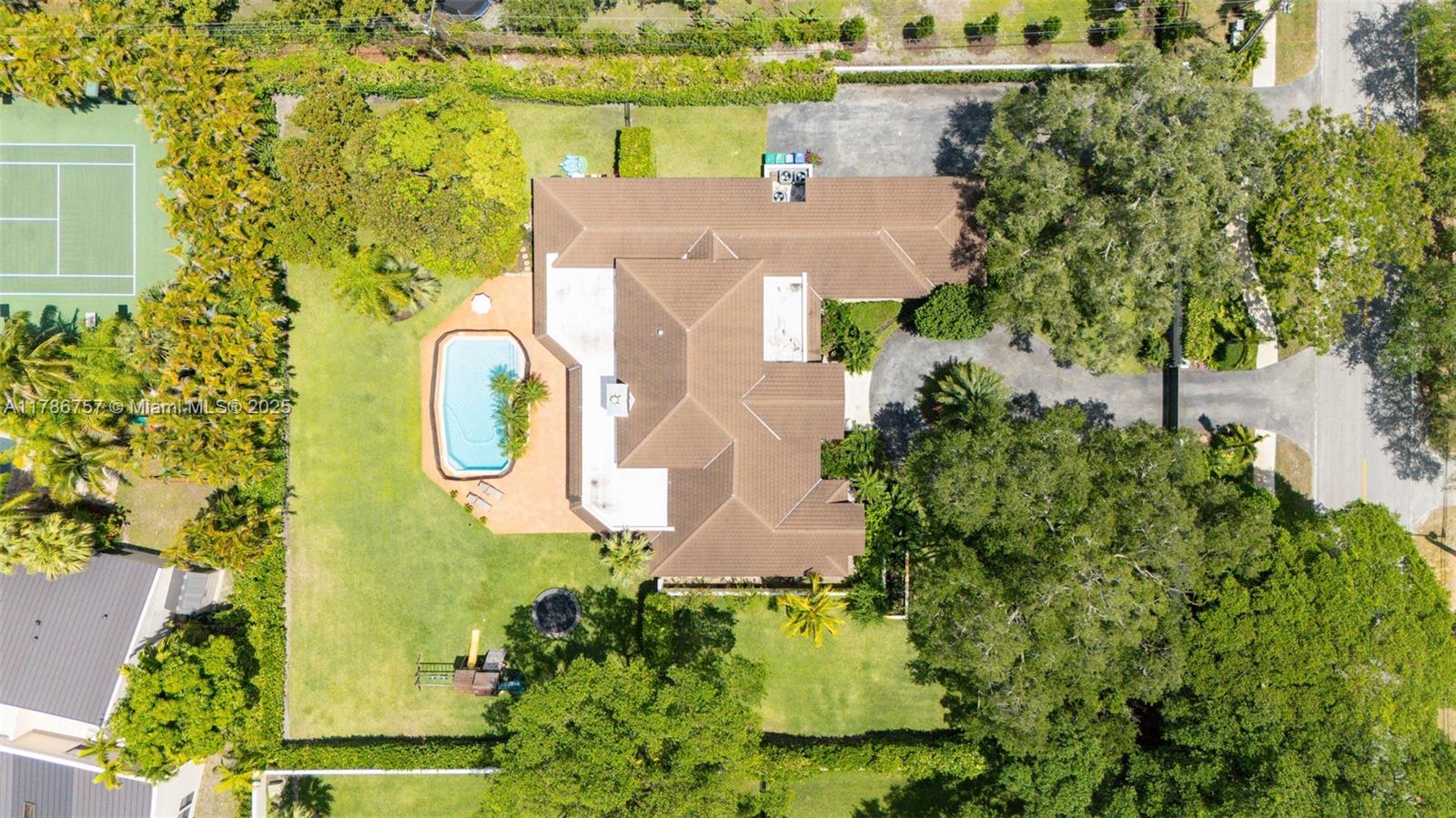 VAN HAVEN ESTATES - Residential