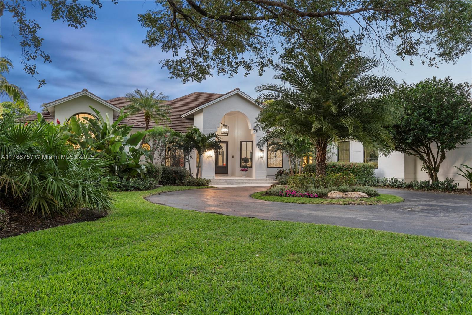 Property for Sale at 6821 Sw 104th St, Pinecrest, Miami-Dade County, Florida - Bedrooms: 5 
Bathrooms: 5  - $3,995,000