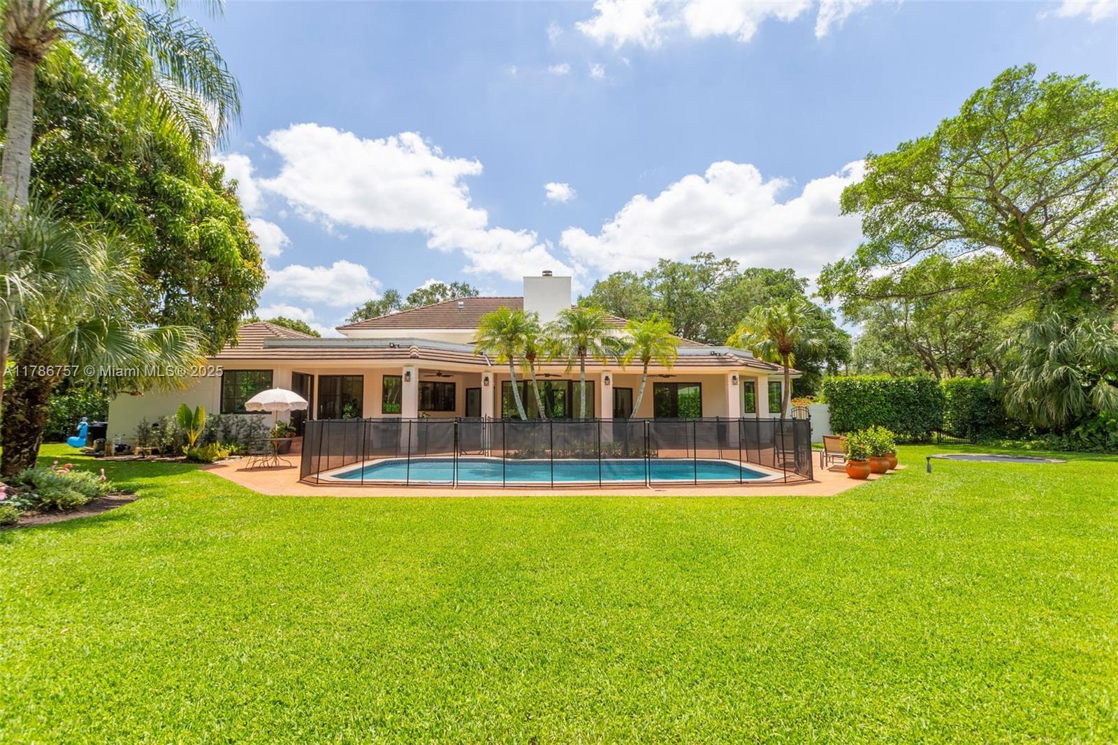 VAN HAVEN ESTATES - Residential