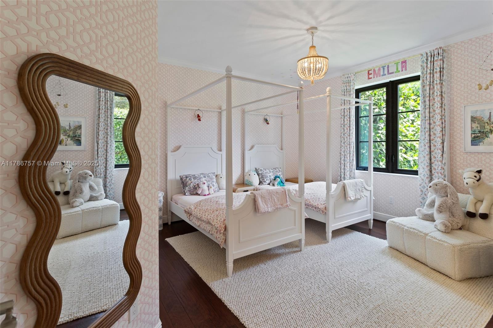 VAN HAVEN ESTATES - Residential