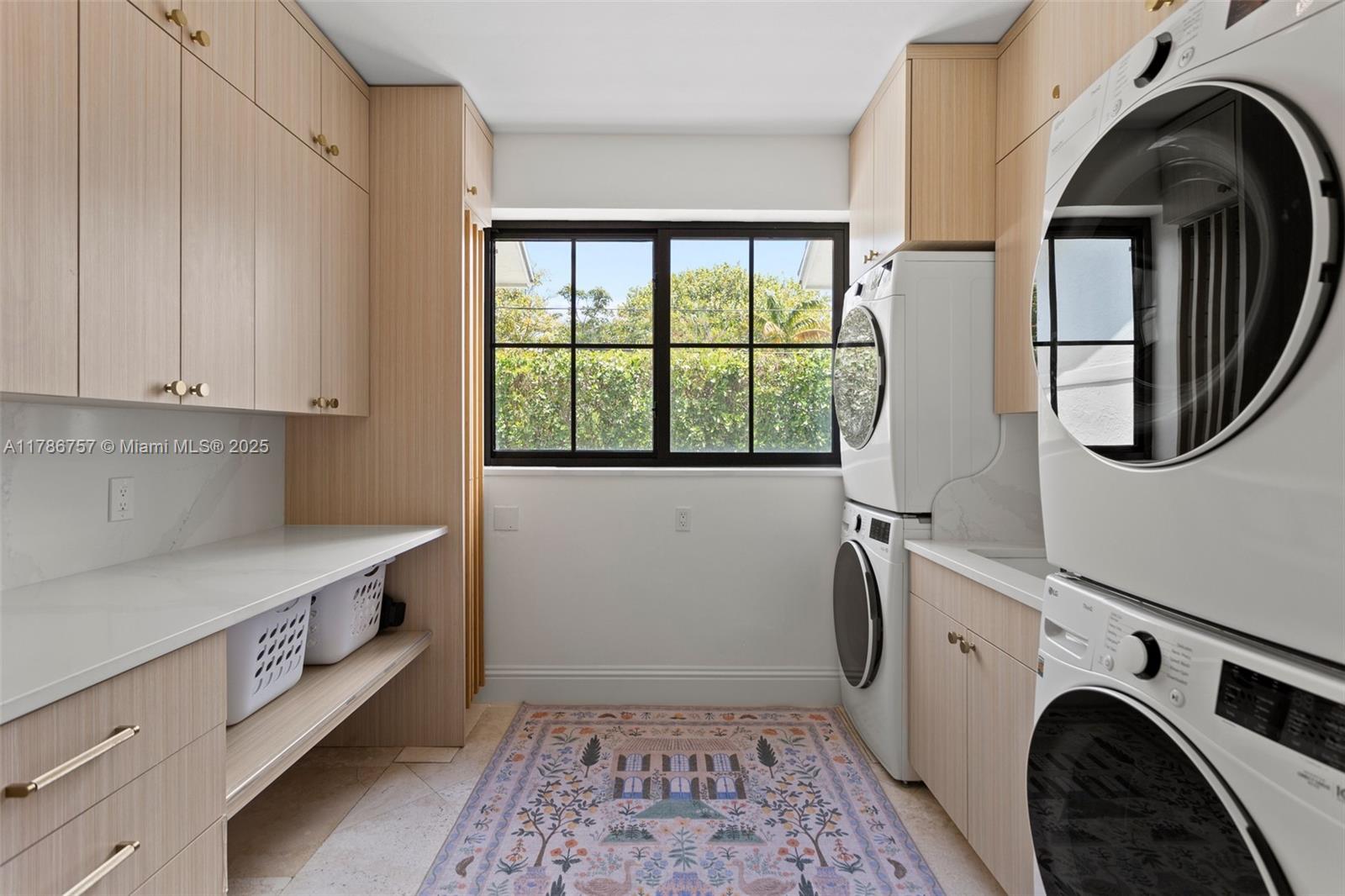 VAN HAVEN ESTATES - Residential