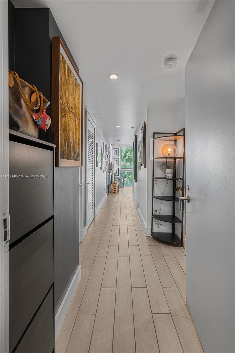 720 NE 62nd St 301