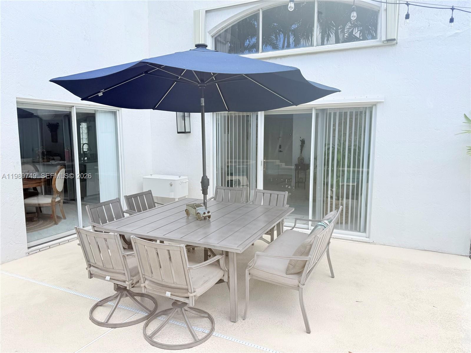 REPLAT OF COUNTRY LAKES - Residential Lease