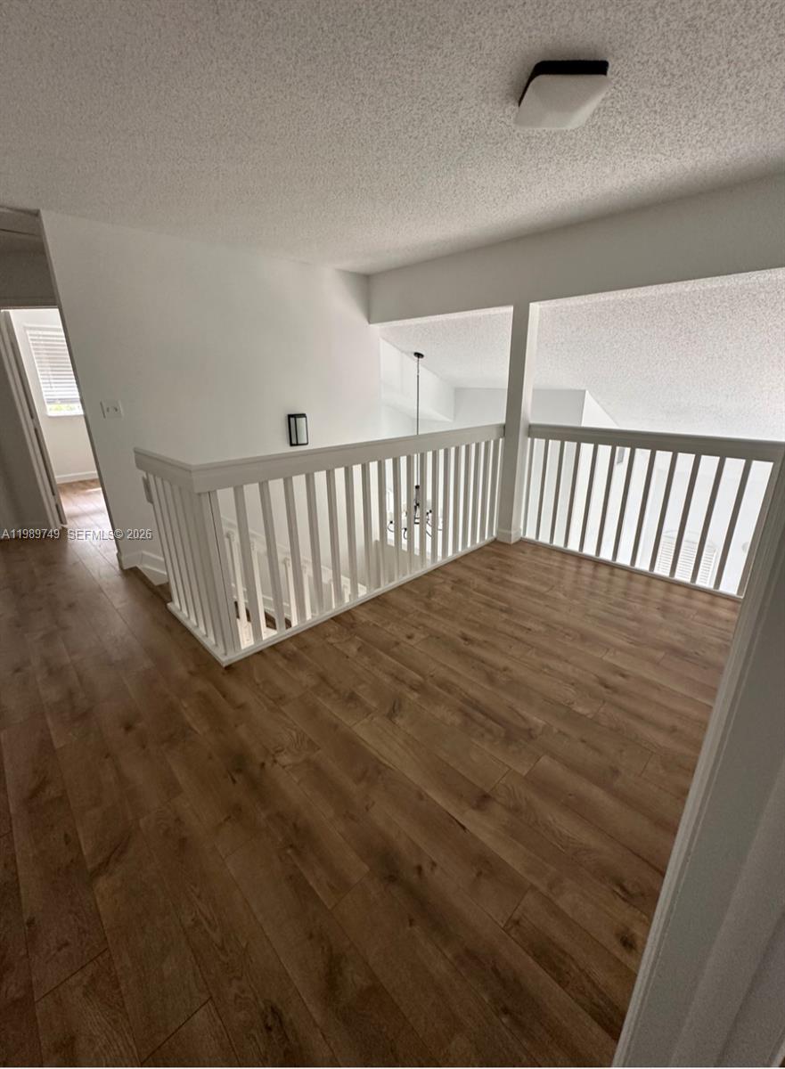 REPLAT OF COUNTRY LAKES - Residential Lease