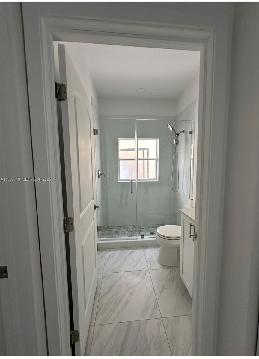 REPLAT OF COUNTRY LAKES - Residential Lease