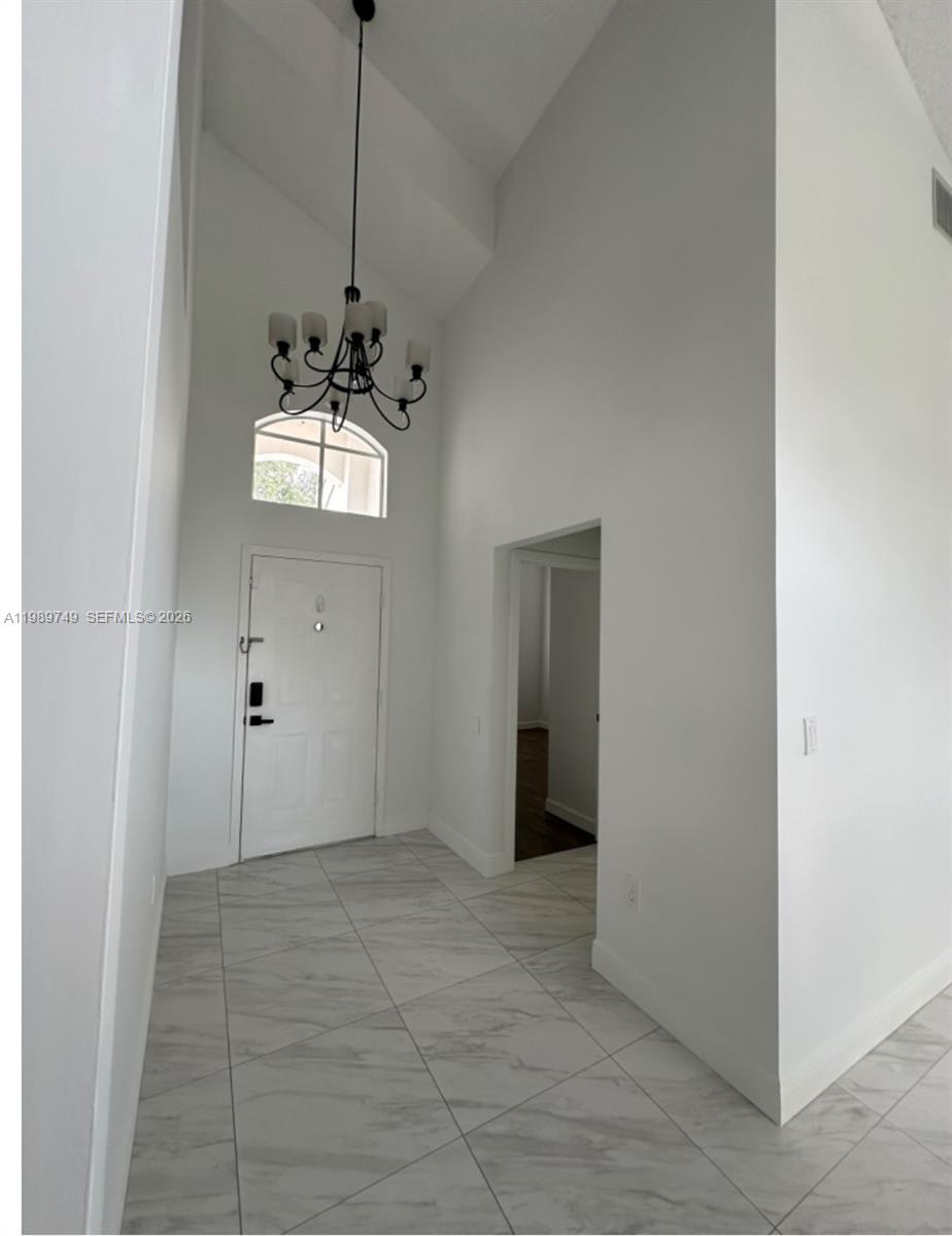 REPLAT OF COUNTRY LAKES - Residential Lease