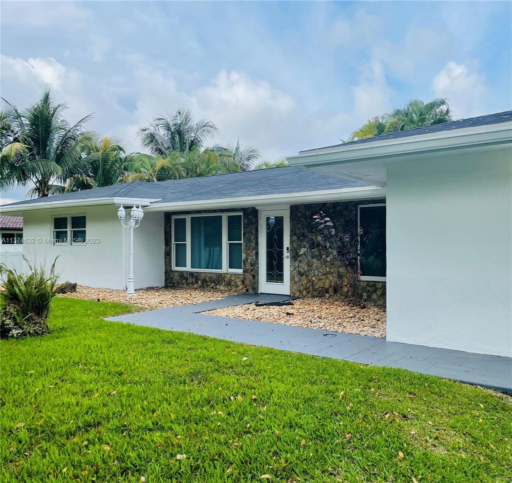 Photo of 5785 SW 160th Ave, Southwest Ranches, FL 33331 (MLS # A11374632)