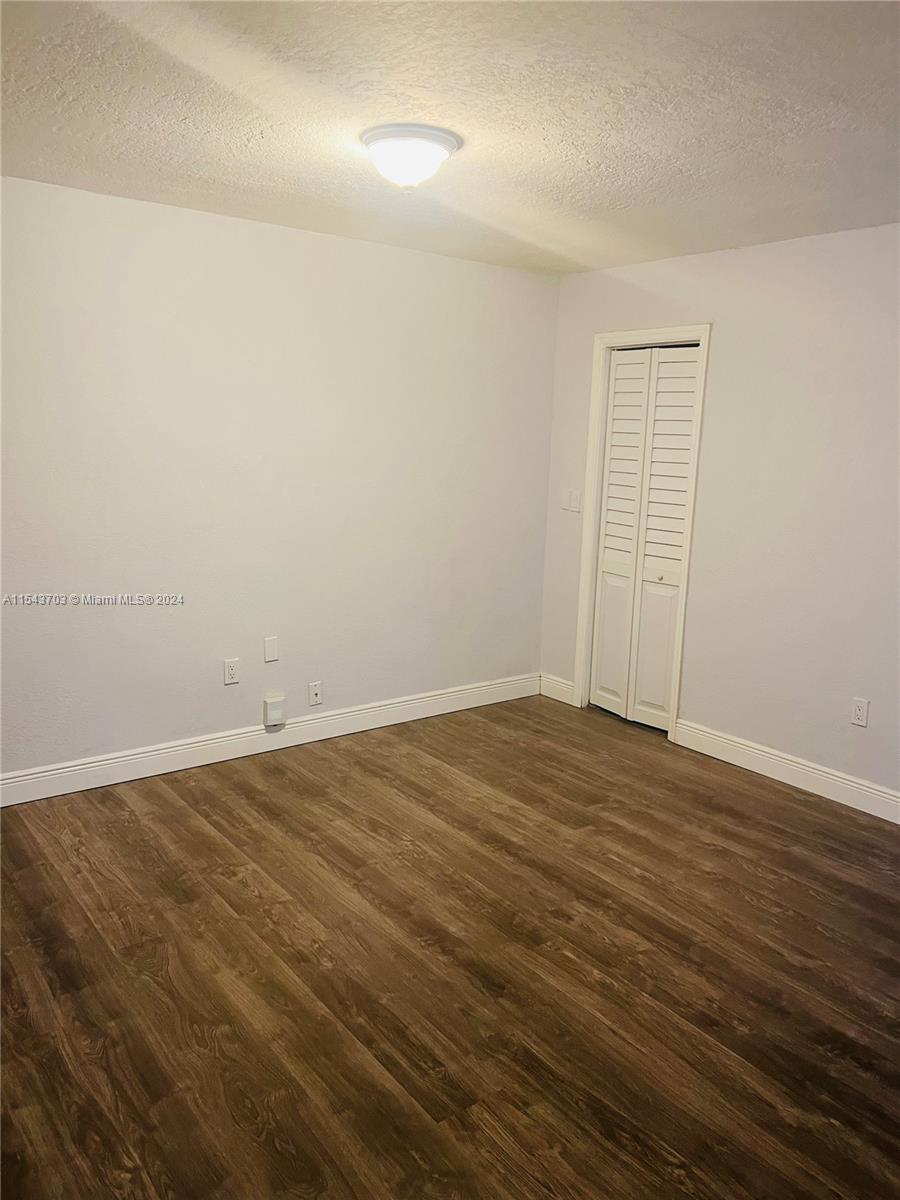 SUNRISE GOLF VILLAGE SEC - Residential Lease
