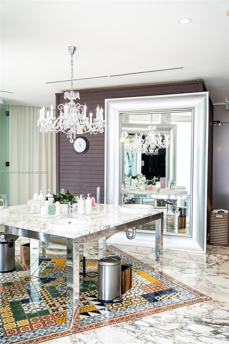 ICON BRICKELL NO TWO - Residential