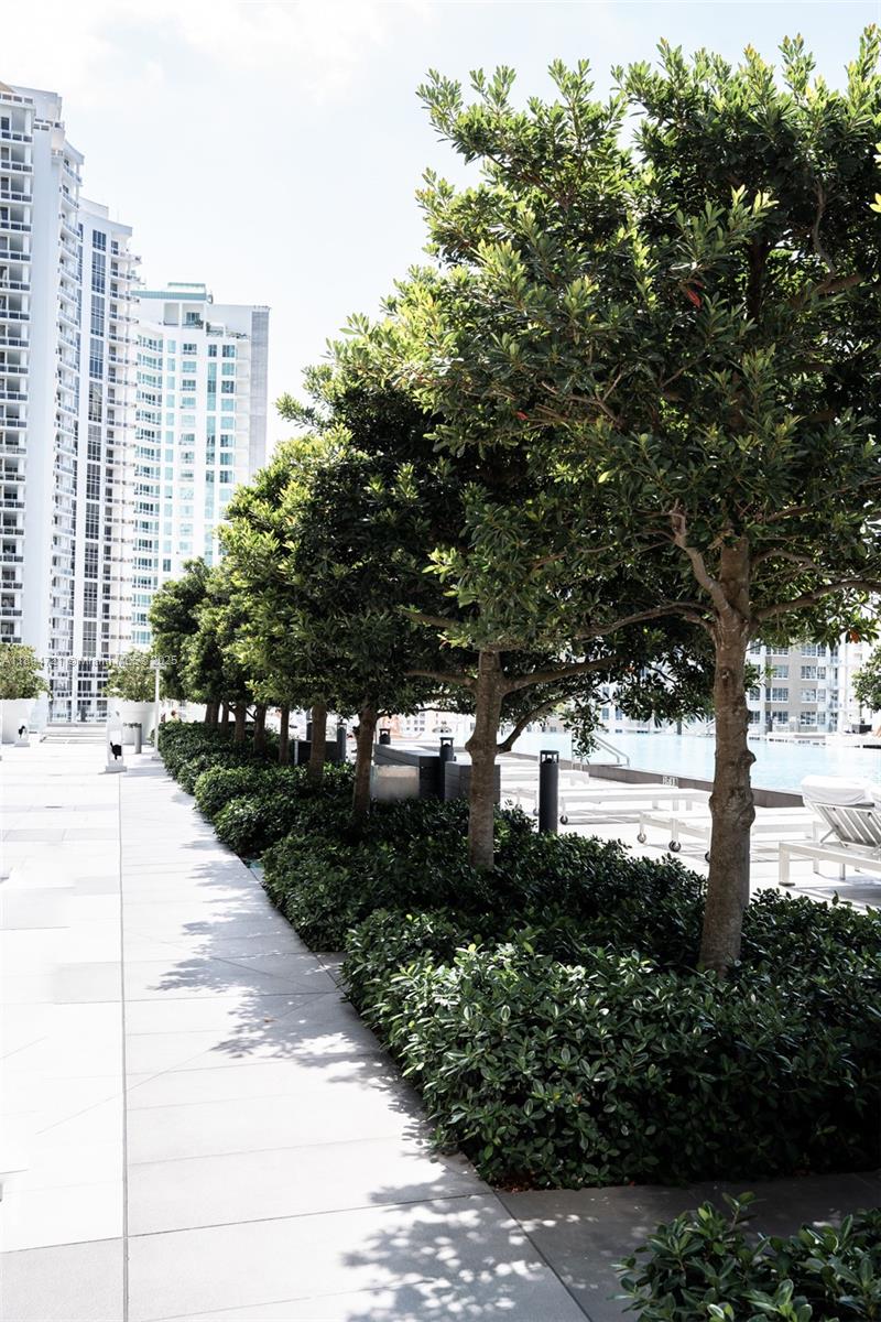 ICON BRICKELL NO TWO - Residential