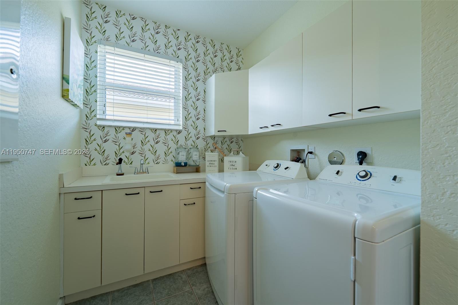 RIVIERA ISLES II - Residential