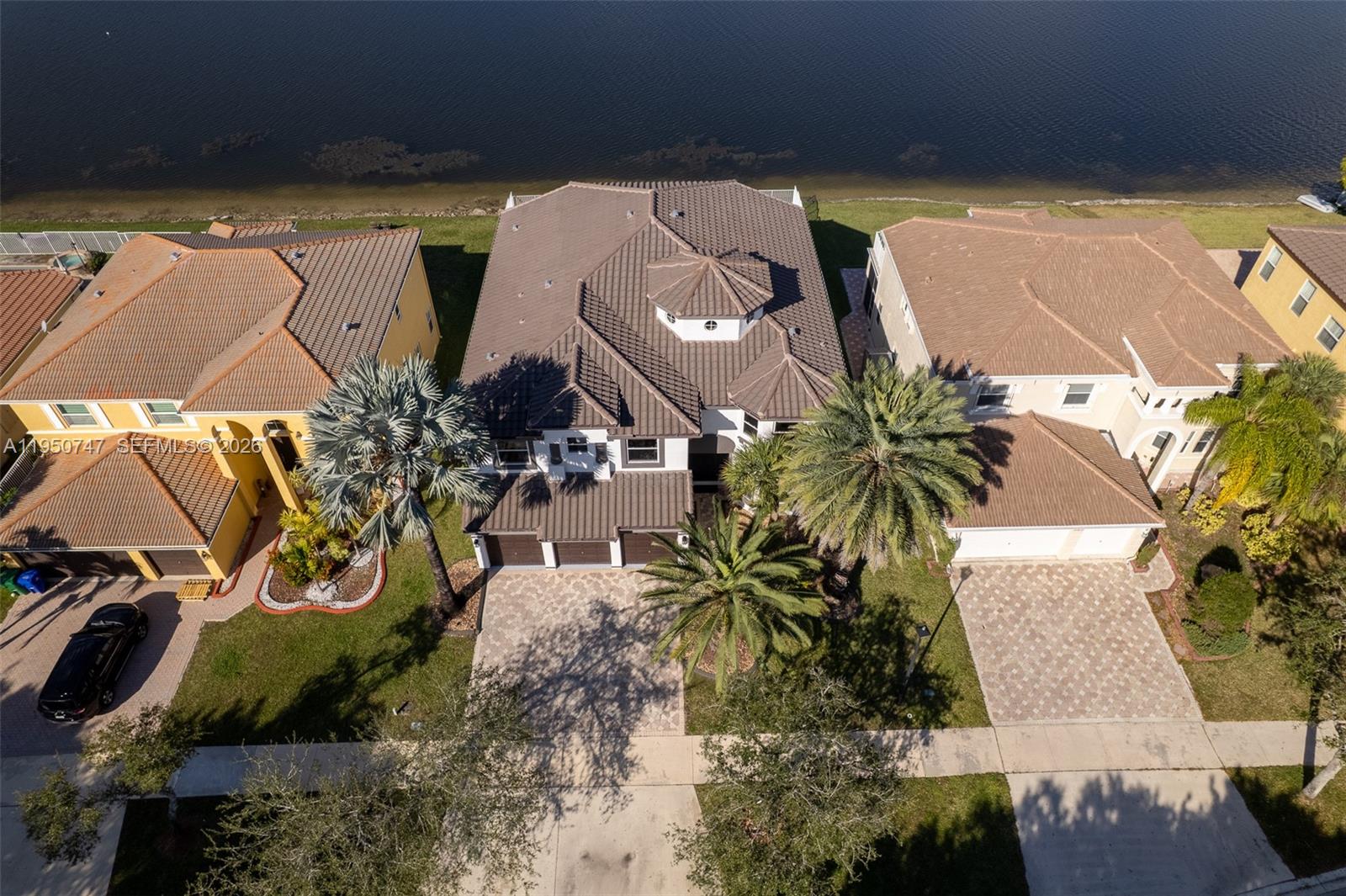 RIVIERA ISLES II - Residential