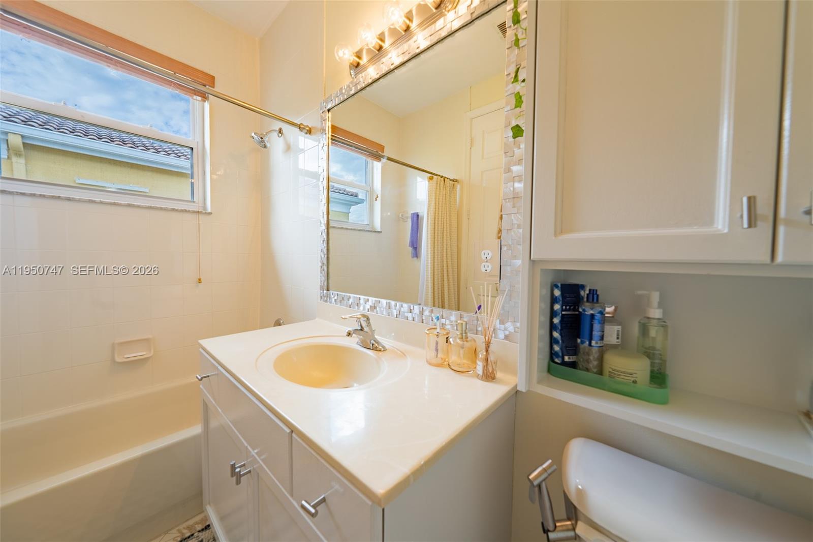 RIVIERA ISLES II - Residential