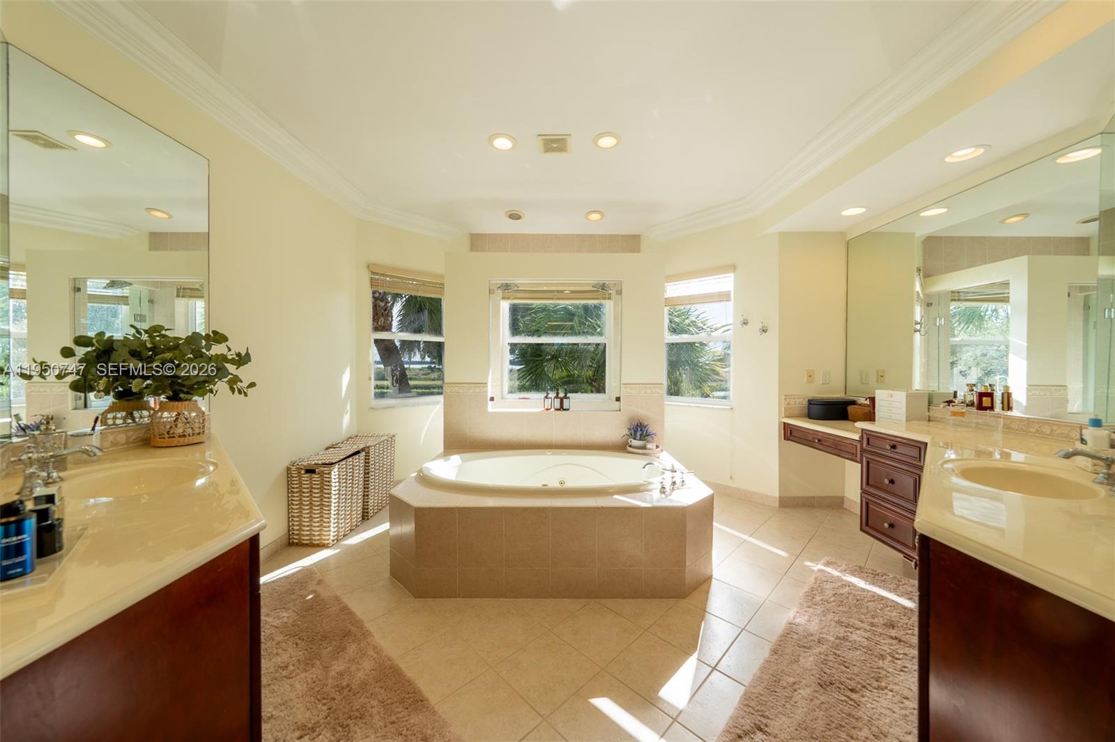 RIVIERA ISLES II - Residential