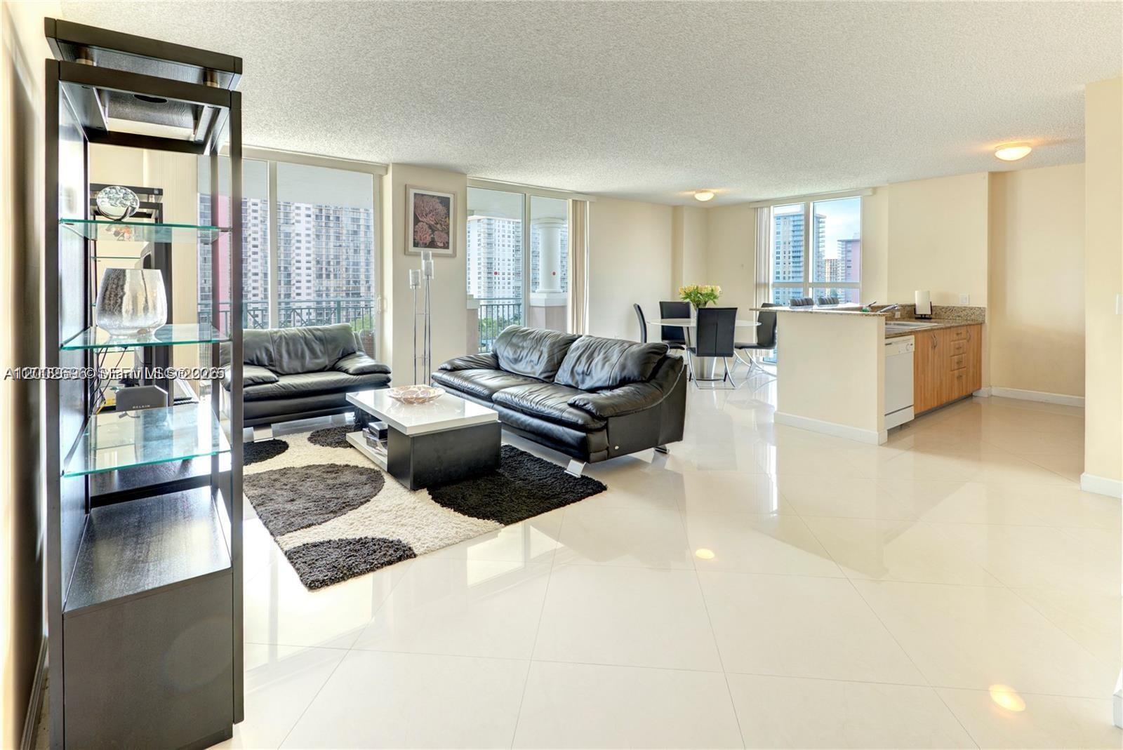 KING DAVID OF SUNNY ISLES - Residential