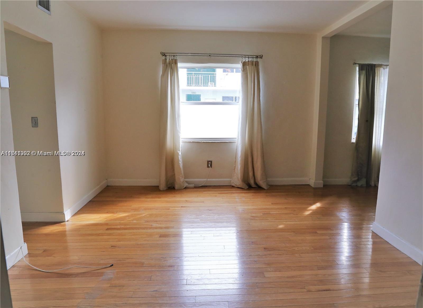 THE FRANCIS CONDO - Residential