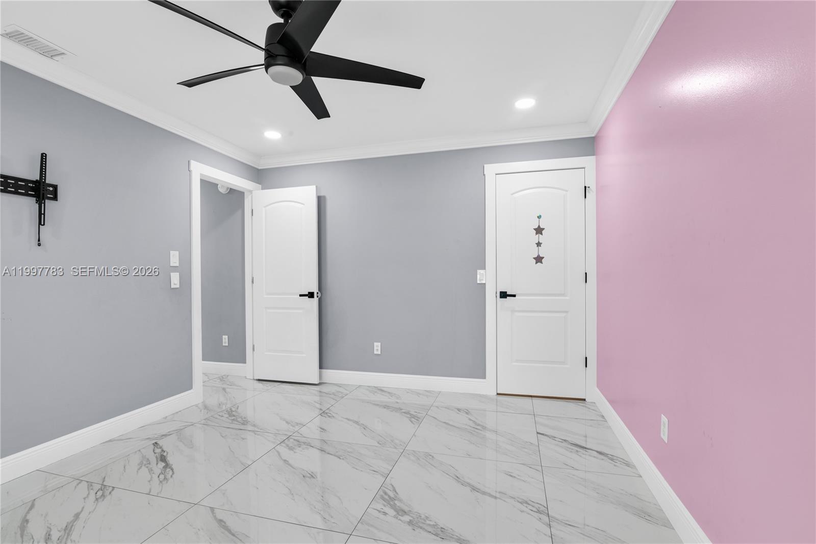 PORT ST LUCIE SECTION 25 - Residential Lease