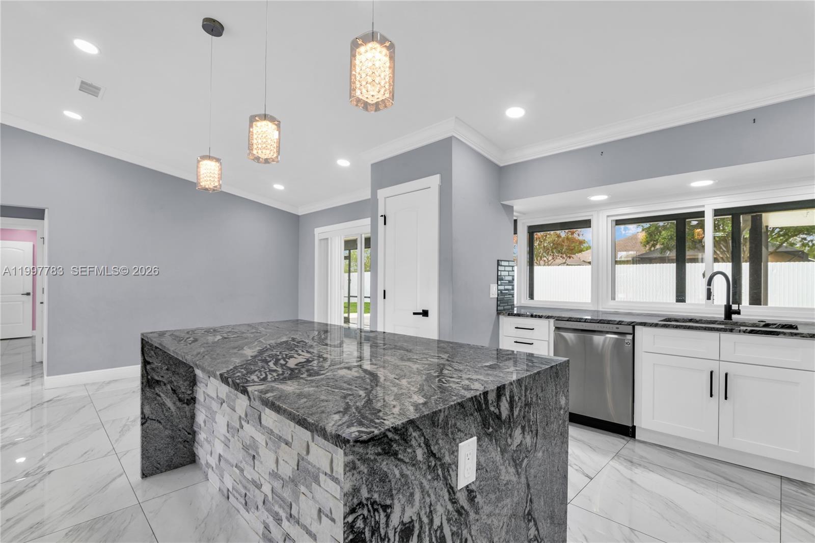 PORT ST LUCIE SECTION 25 - Residential Lease