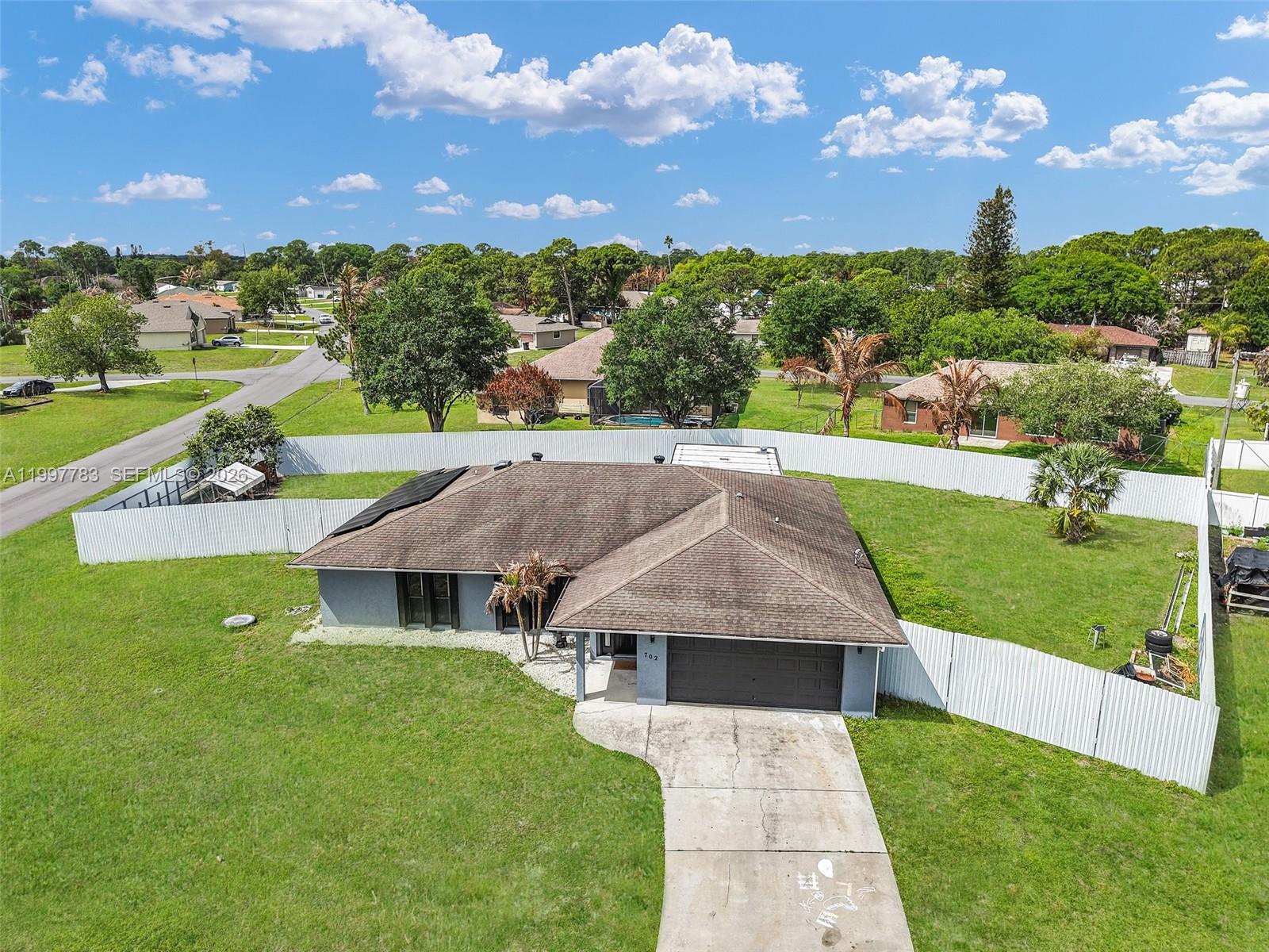 PORT ST LUCIE SECTION 25 - Residential Lease