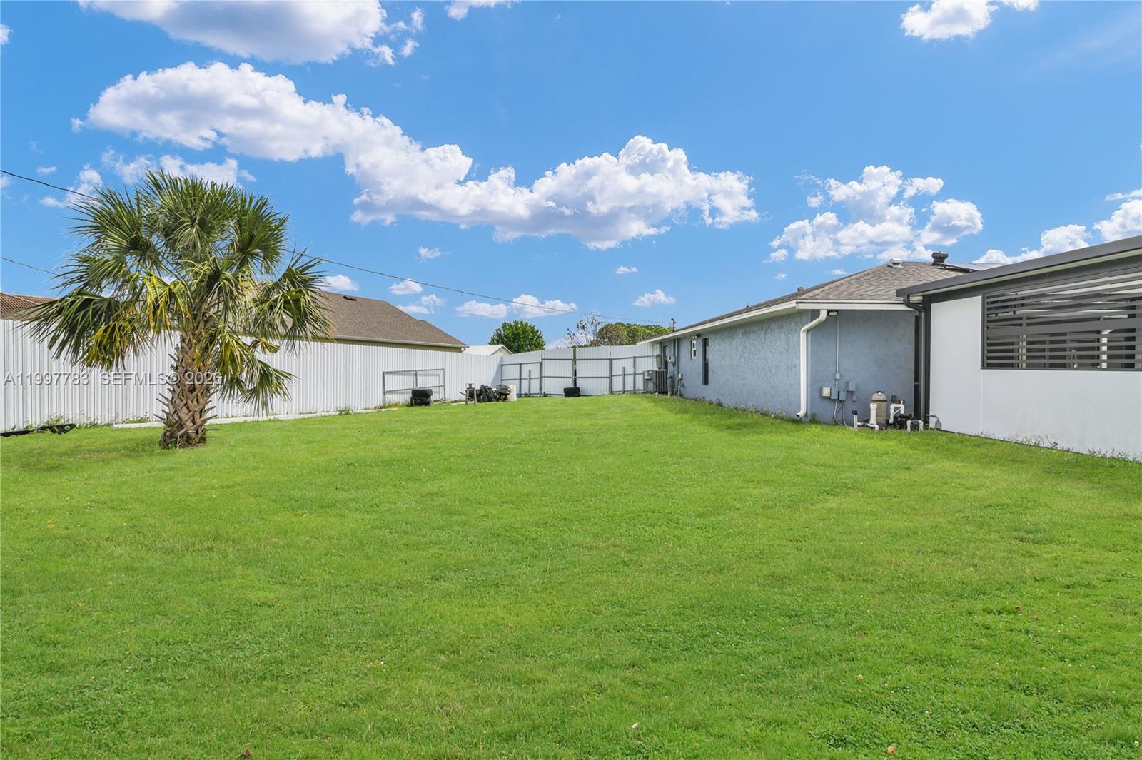 PORT ST LUCIE SECTION 25 - Residential Lease
