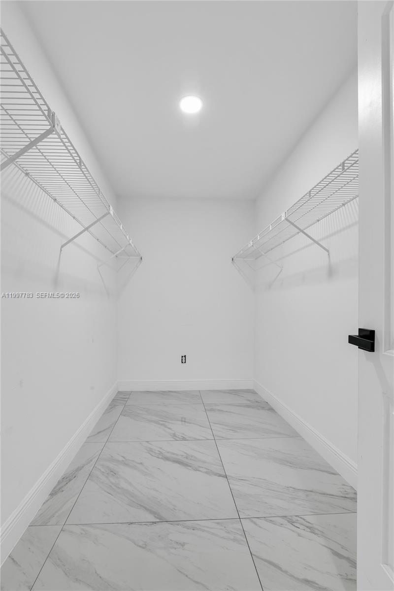 PORT ST LUCIE SECTION 25 - Residential Lease