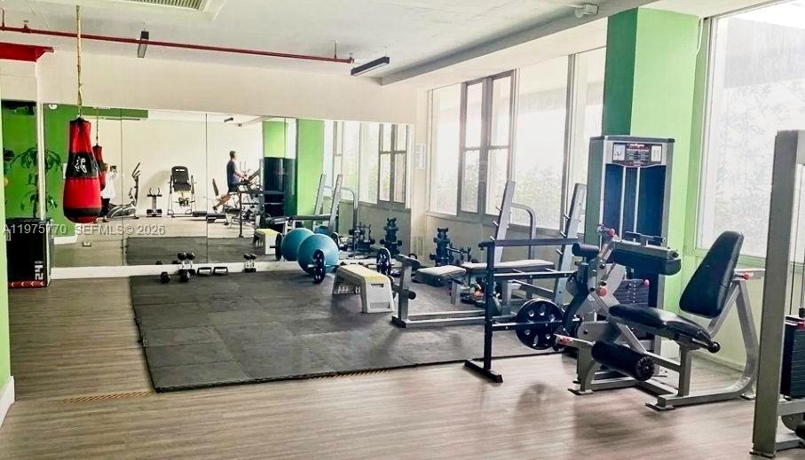 7545 E Treasure Dr 3I