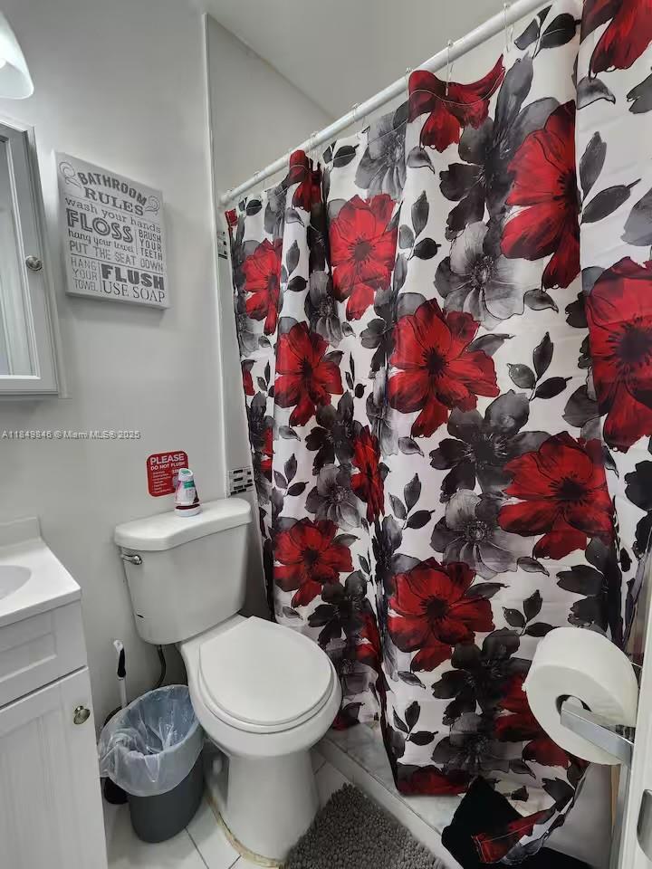 HOLLYWOOD BEACH - Residential Income