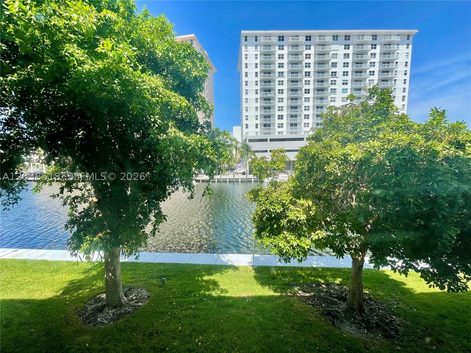 450 Paradise Isle Blvd 205