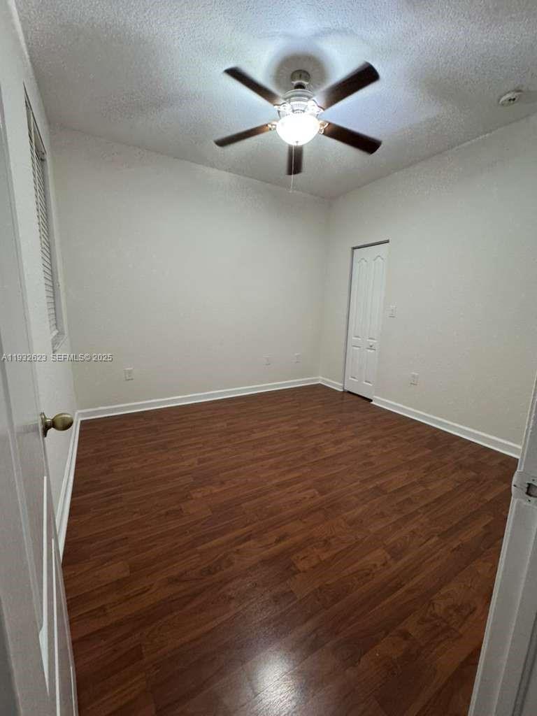 AB AT TAMIAMI TRAIL PHASE - Residential Lease