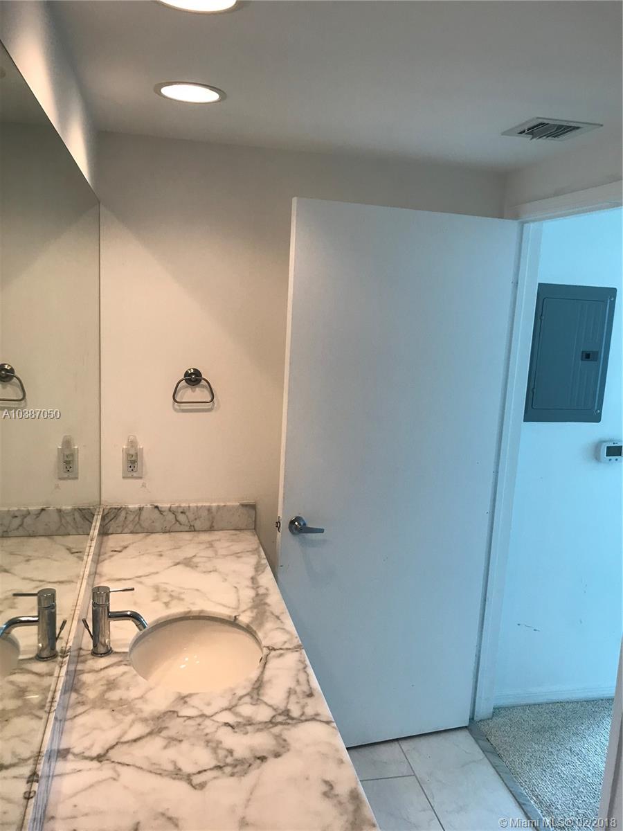 THE PLAZA ON BRICKELL - Residential Lease