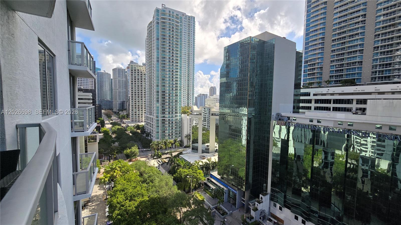 1060 Brickell Ave 1503