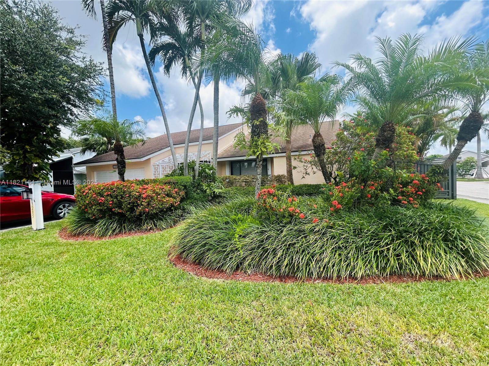 13205 Sw 119th St, Miami, Broward County, Florida - 4 Bedrooms  
2 Bathrooms - 