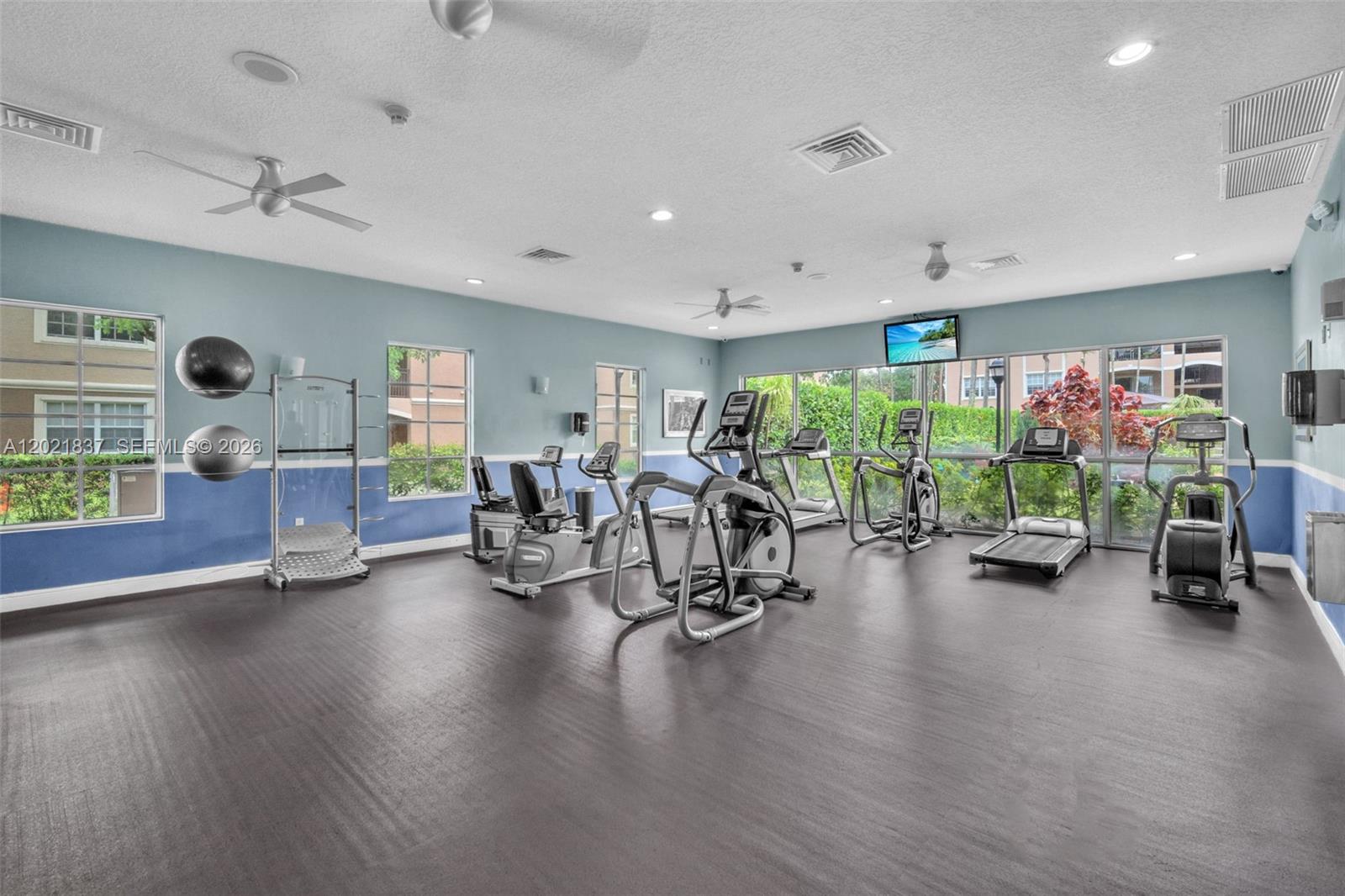 MARQUESA CONDO - Residential