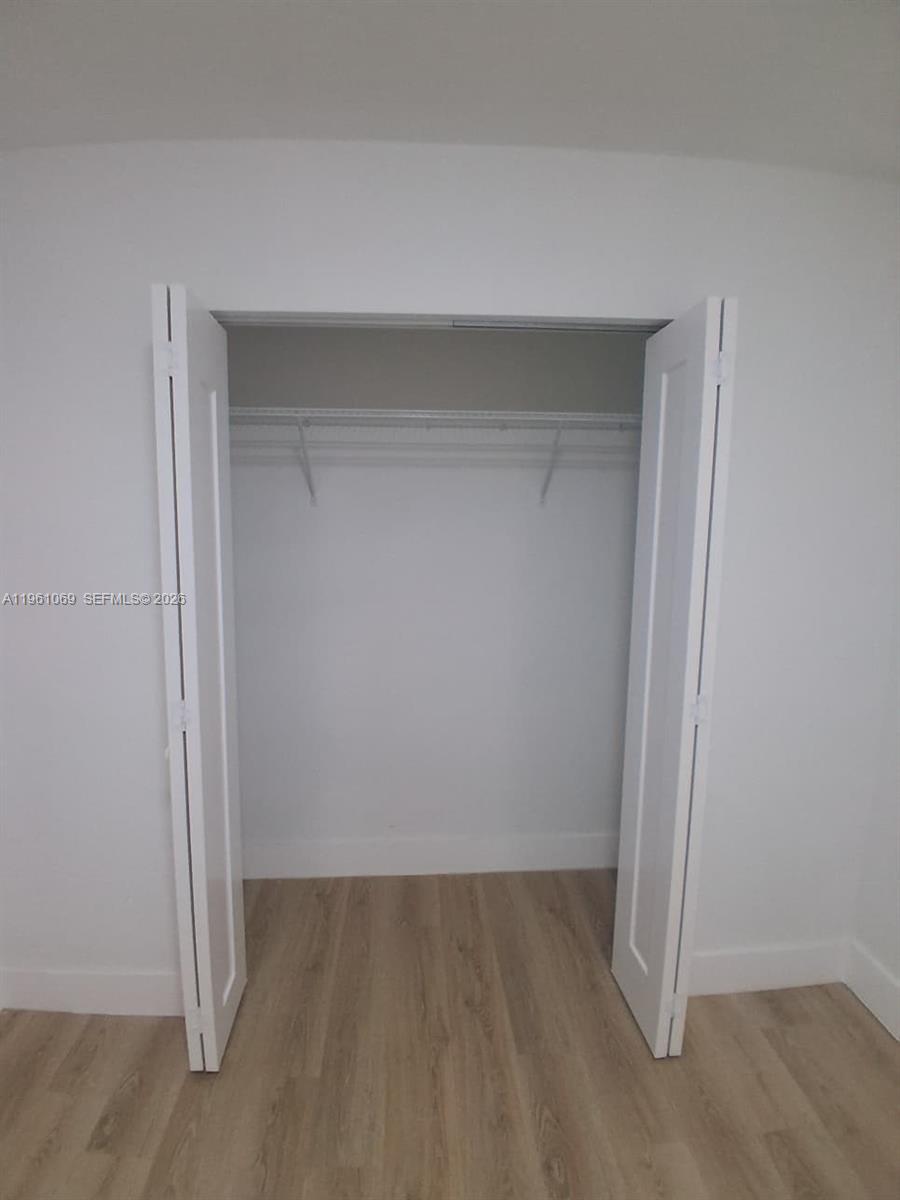 LAUDERDALE VILLAS - Residential Lease