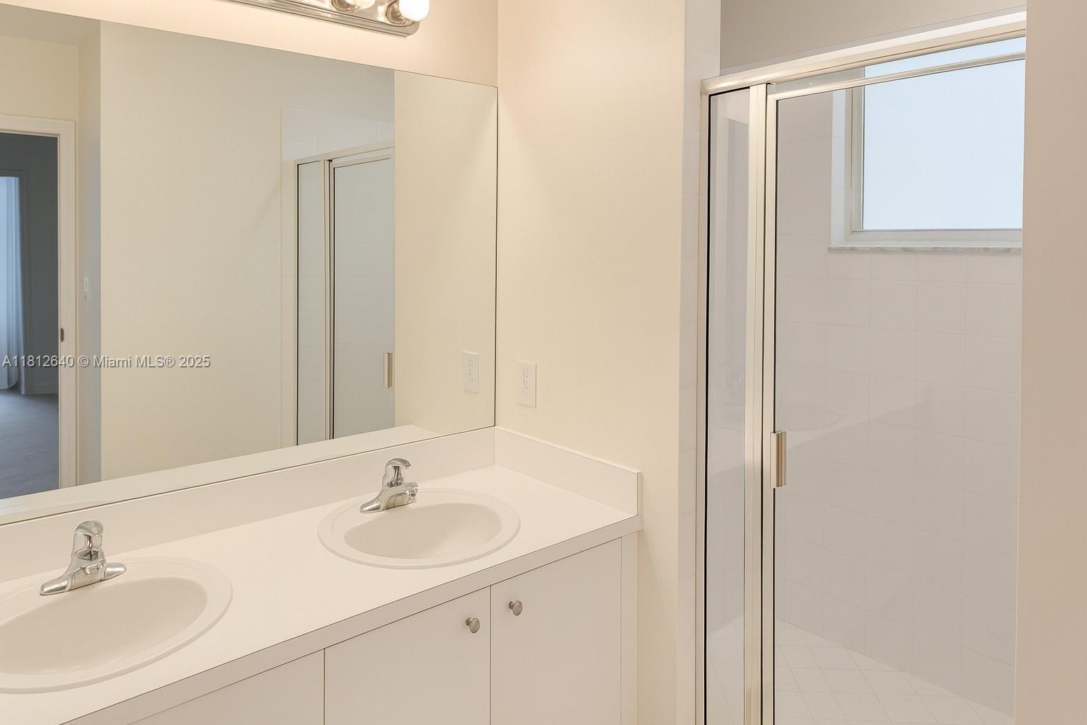 FLORIDIAN ISLES SOUTH - Residential