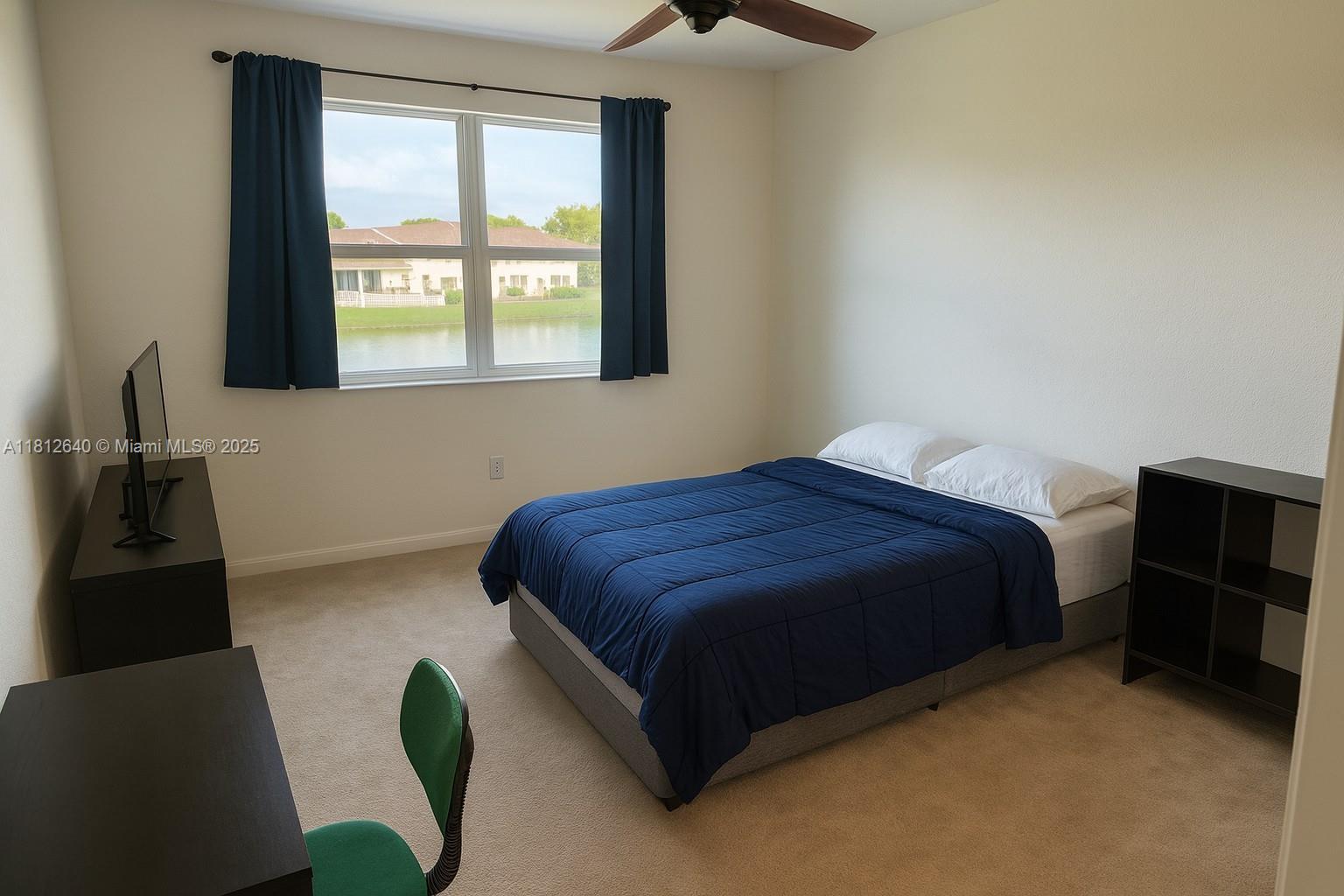 FLORIDIAN ISLES SOUTH - Residential