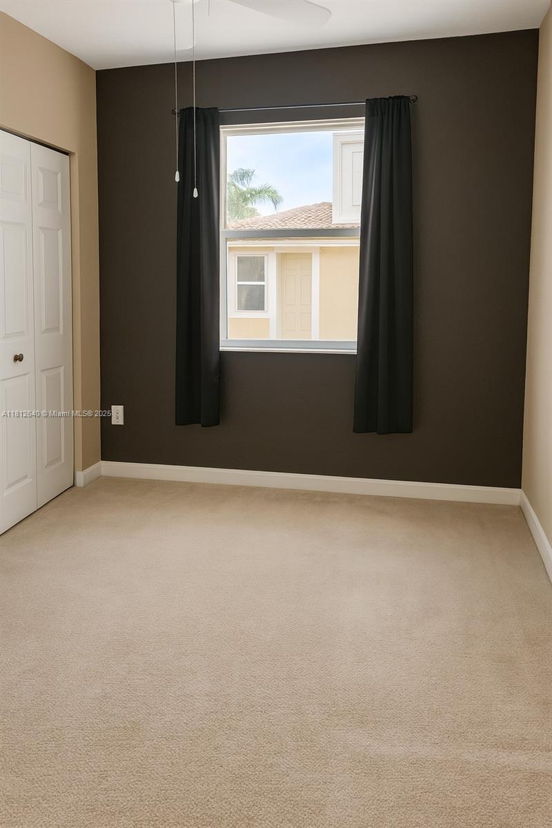 FLORIDIAN ISLES SOUTH - Residential