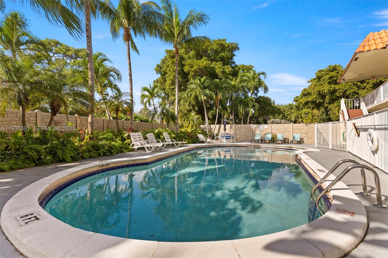 TUDOR MANOR CONDO - Residential