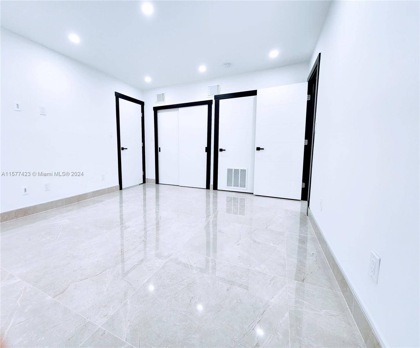 SANS SOUCI CONDO - Residential