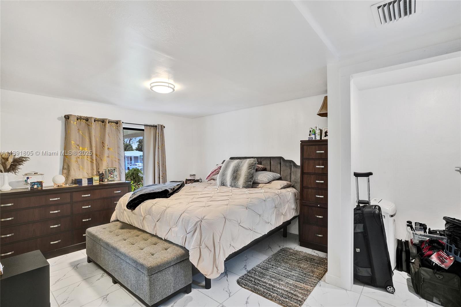 HAVEN LAKE PARK - Residential