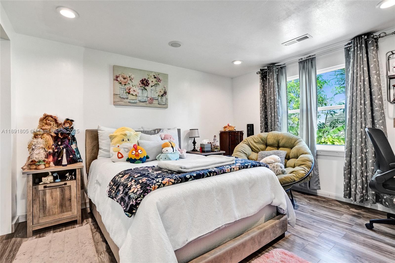 HAVEN LAKE PARK - Residential