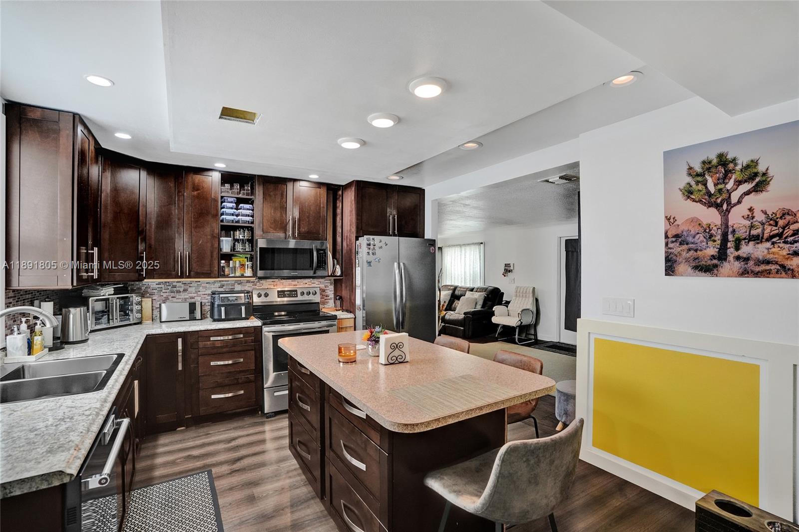 HAVEN LAKE PARK - Residential